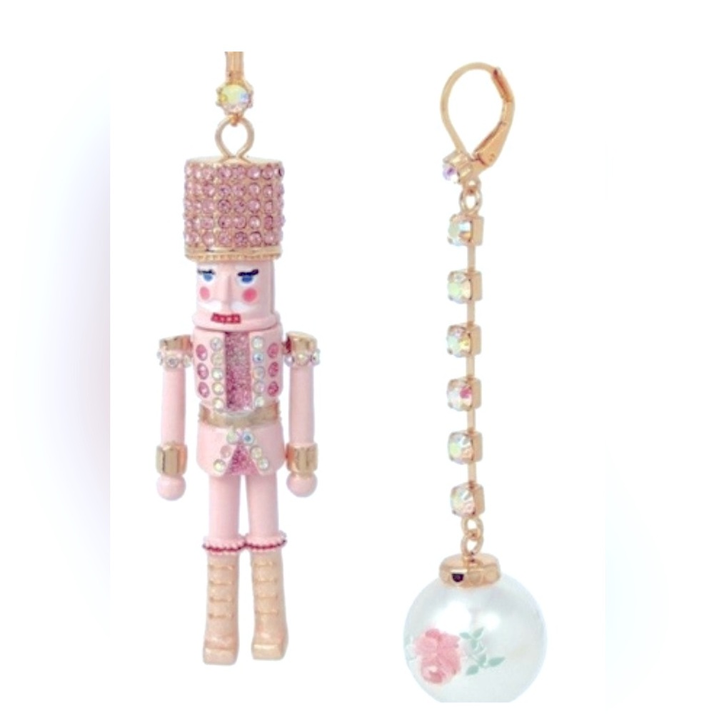 Betsey Johnson mismatch Nutcracker earrings pearl drop *NEW*